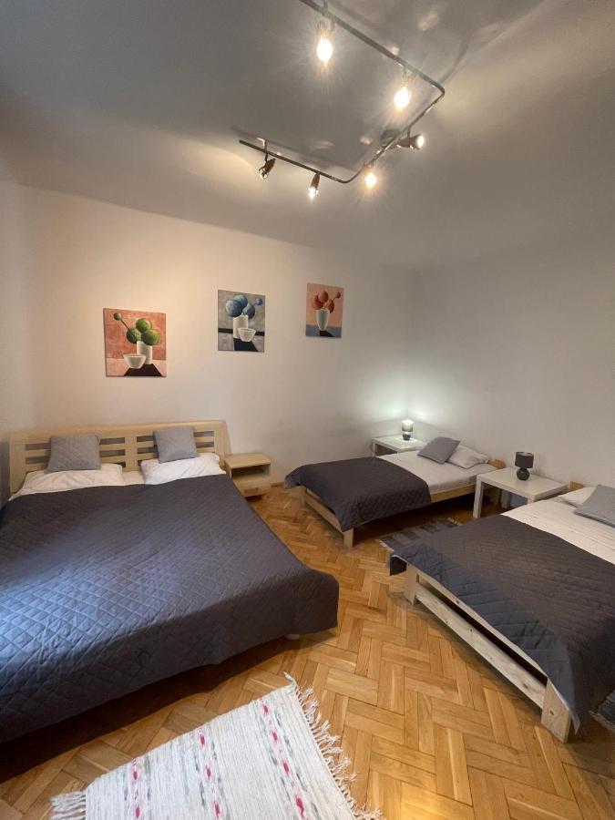 Apartamenty 650 Metrow Od Dworca Przemyśl Eksteriør bilde