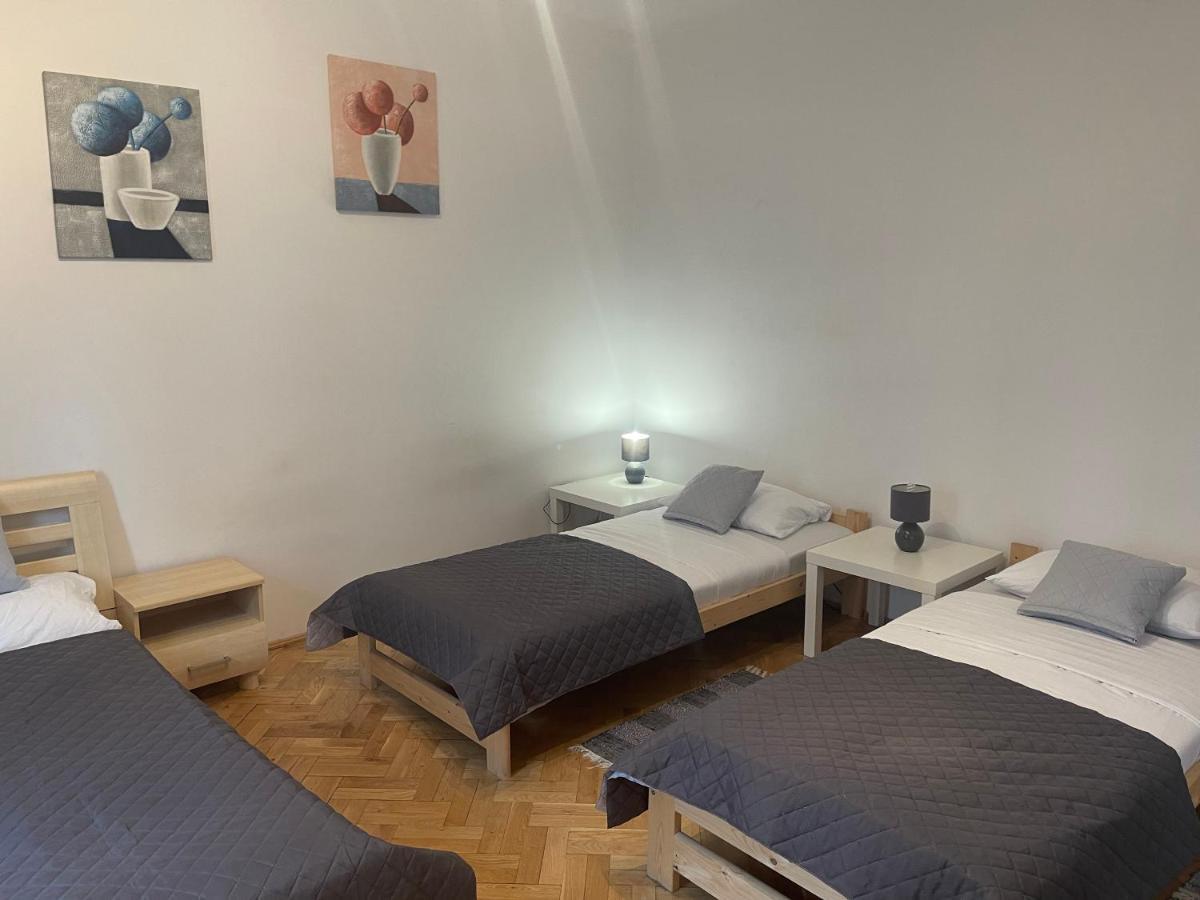 Apartamenty 650 Metrow Od Dworca Przemyśl Eksteriør bilde